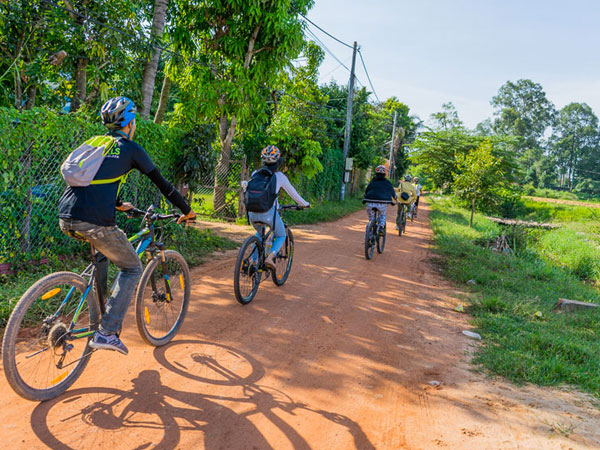 1- Day Angkor  Bike Tour With Sunrise 